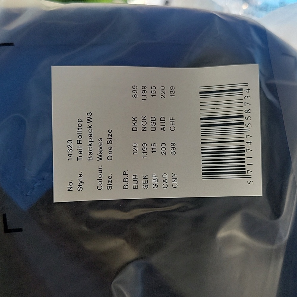 Rains Trail Rolltop Backpack Waves NWT - Picture 7 of 7